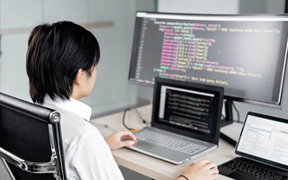 大庆 ,php声明和调用变量的符号是什么？